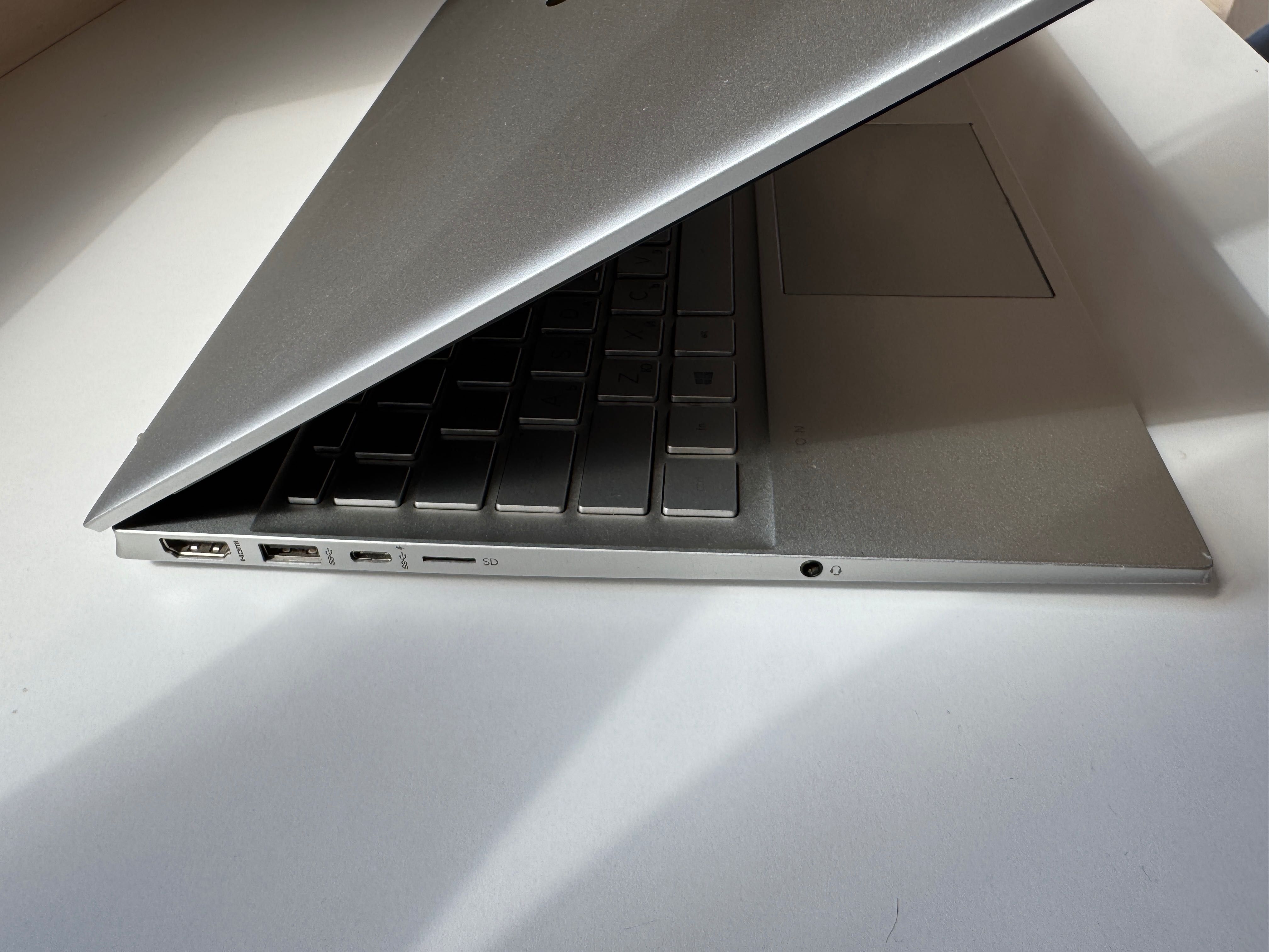Лаптоп HP Pavilion 15-EH3019NQ