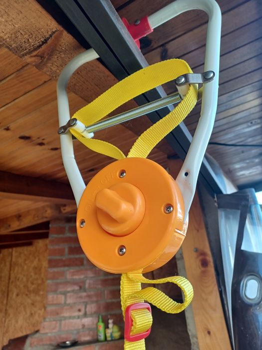 Детско бънджи на марката Мони