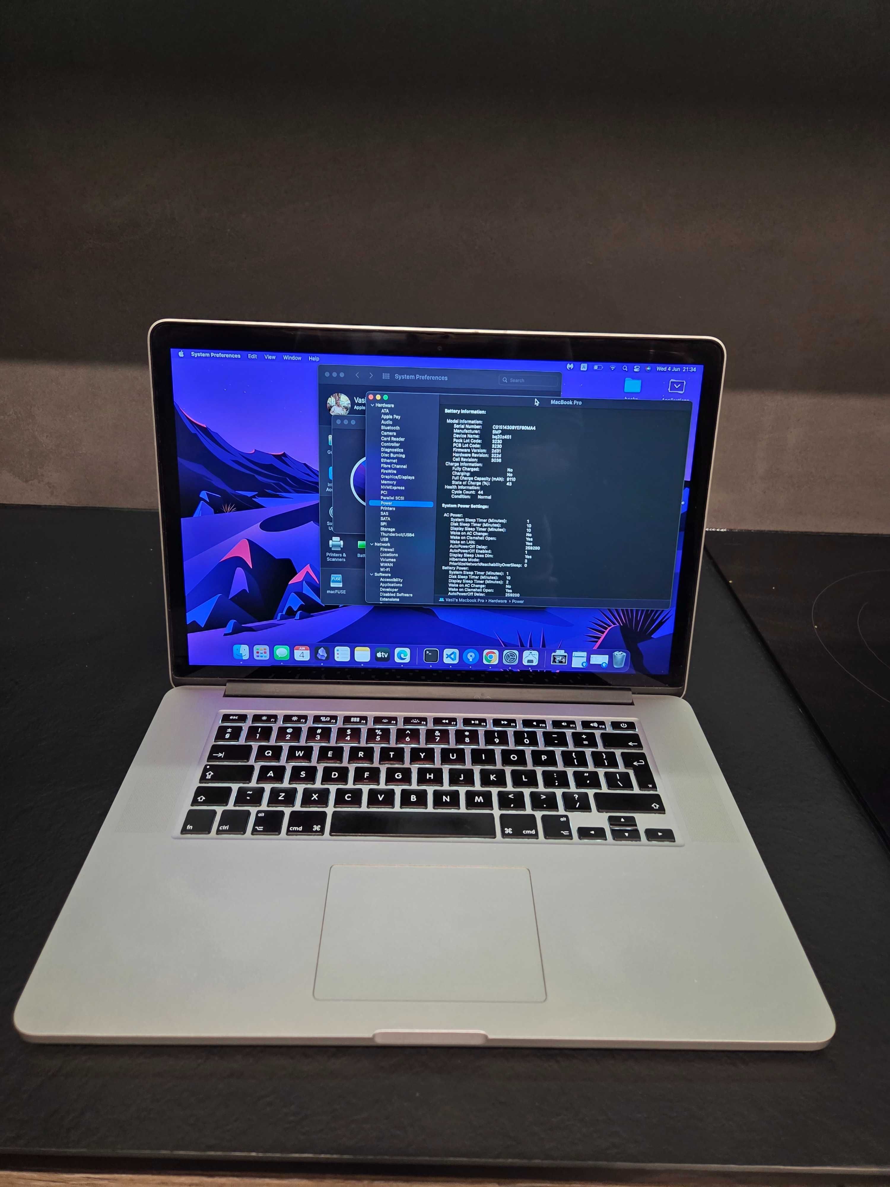 Macbook Pro 15' 2015 16GB 256GB сменена батерия