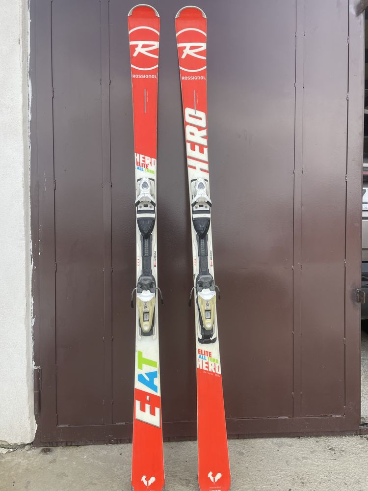 Ski-uri Rossignol