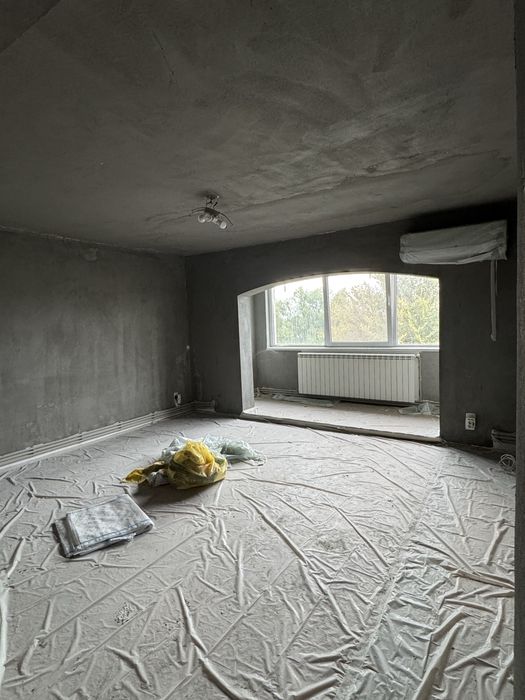 Apartament 3 camere decomandat in spate la politie