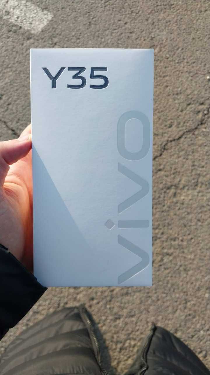 Vivo Y 35 4/128 черный