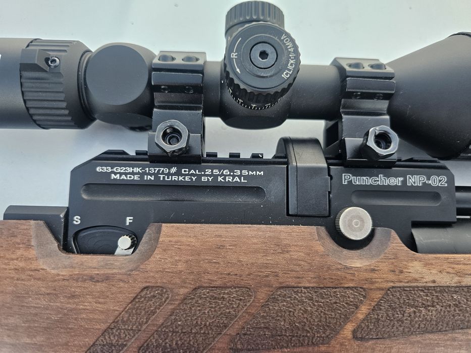 Kral Arms Puncher NP-02 — 6.35 mm (.25) — PCP, с оптика и калъф