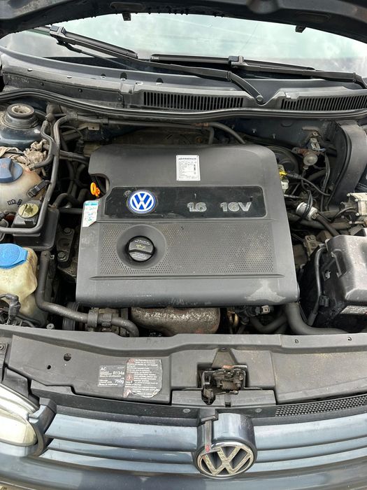 Vând Golf IV  Benzină +GPL
