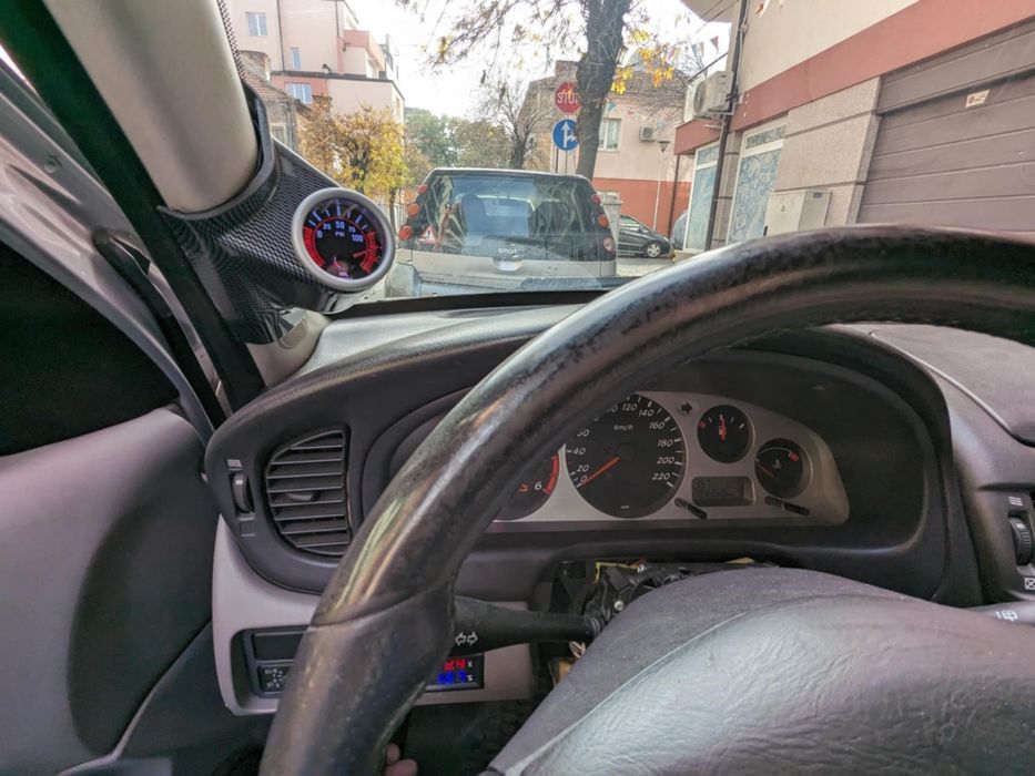 Уред за измерване на налягането на маслото със стойка