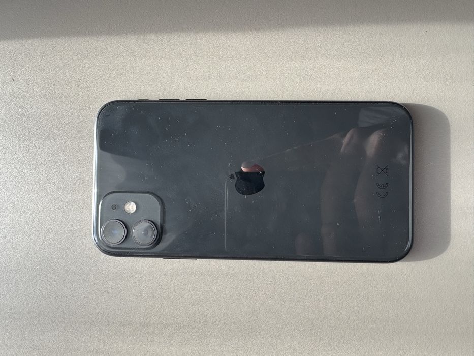 Iphone 11 64 GB negru