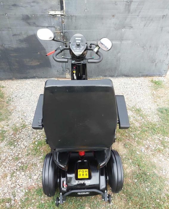 Scuter Carut electric pentru persoane cu dizabilităti handicap