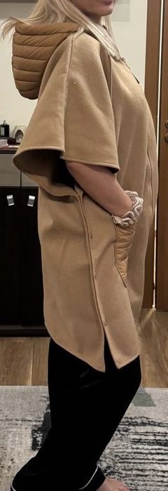 Пончо оригинални на Moncler