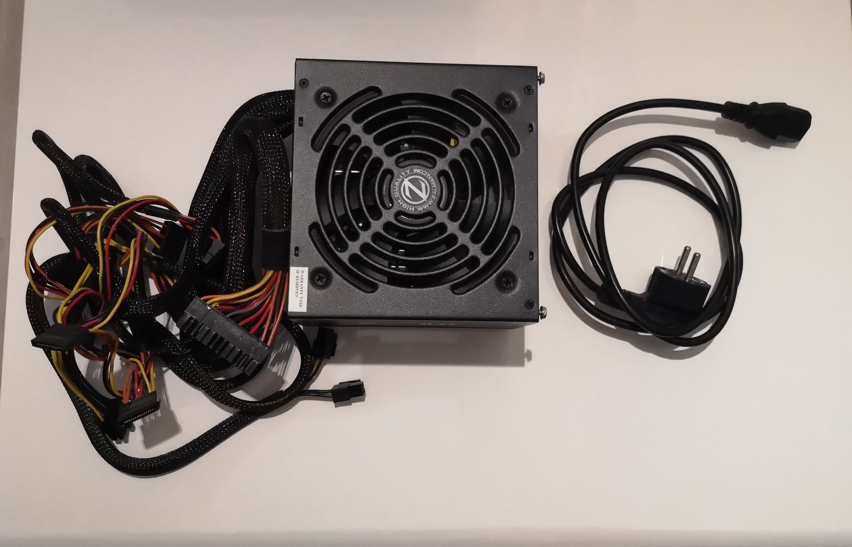 Захранване ZM600-LEII 600W