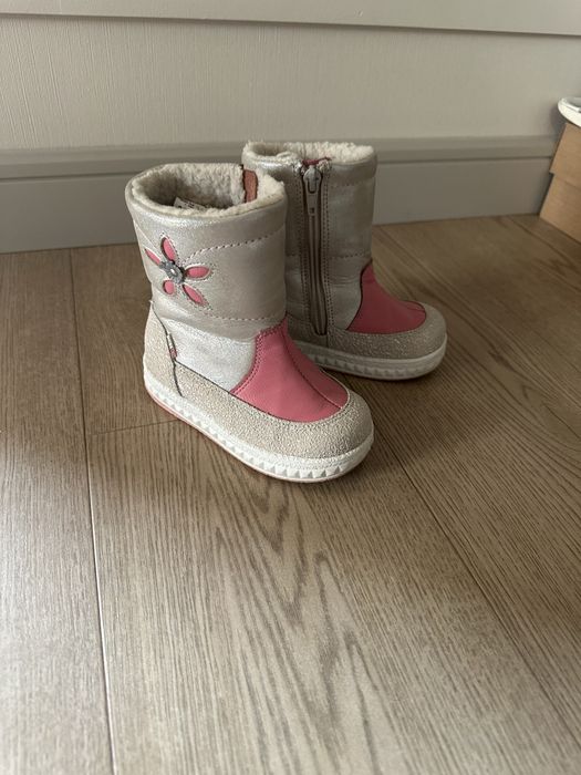 Продам зимние сапоги Лель 24 разм