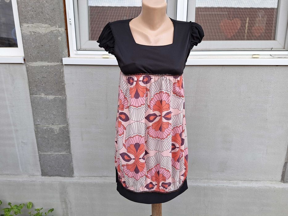 Pink Vanilla | rochie dama | bust 82 cm | mar. 40 - 42 | M - L