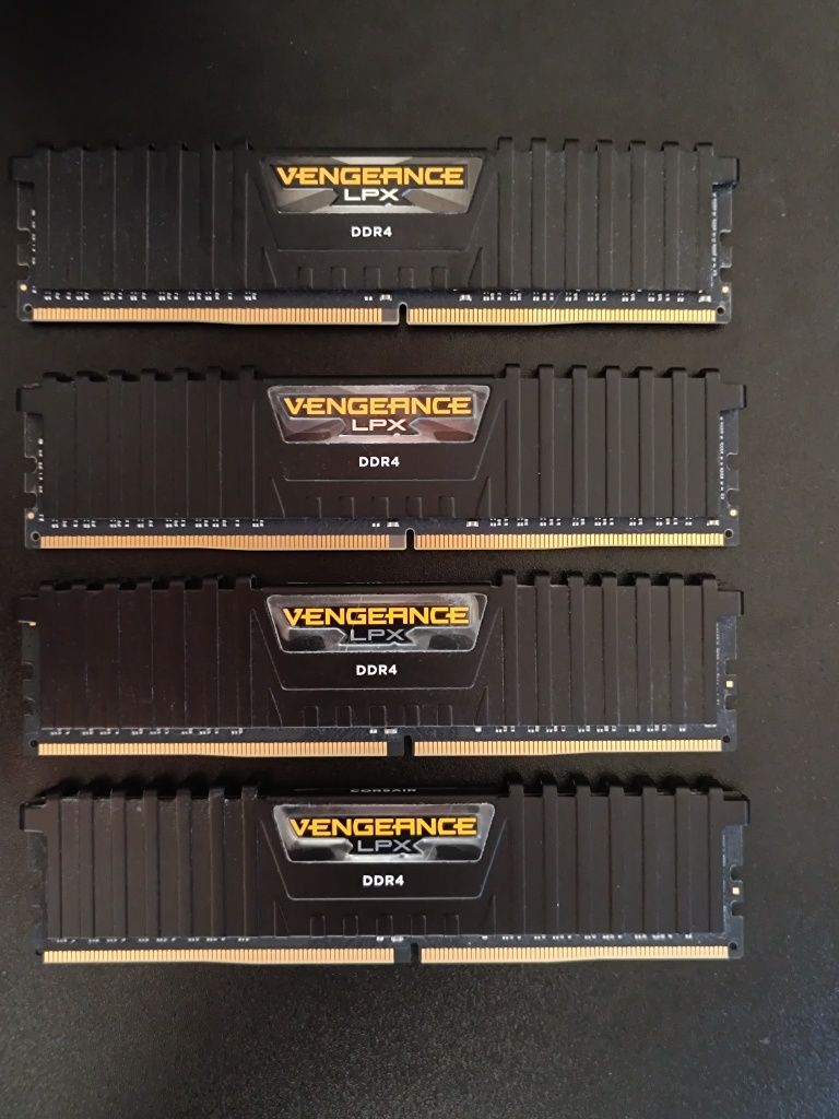 RAM 4x8 Стика Corsair Vengeance LPX DDR4 3200MHz