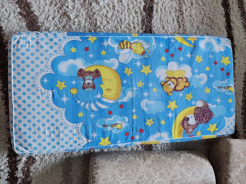 Детский матрас + наматрасник