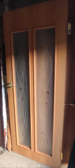 Срочно отличные межкомнатные двери, пластиковые окна