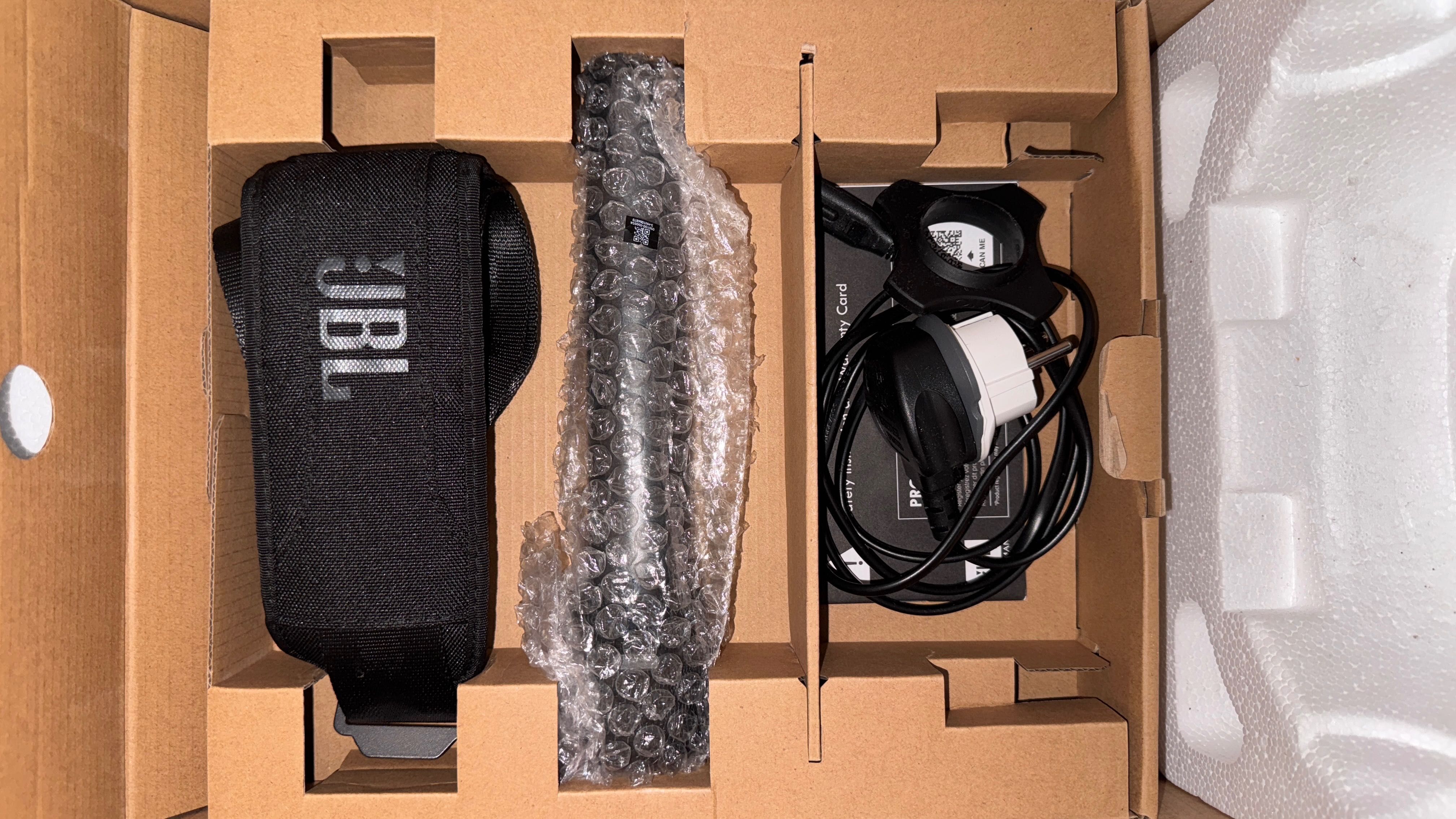 JBL Partybox on the go Essential