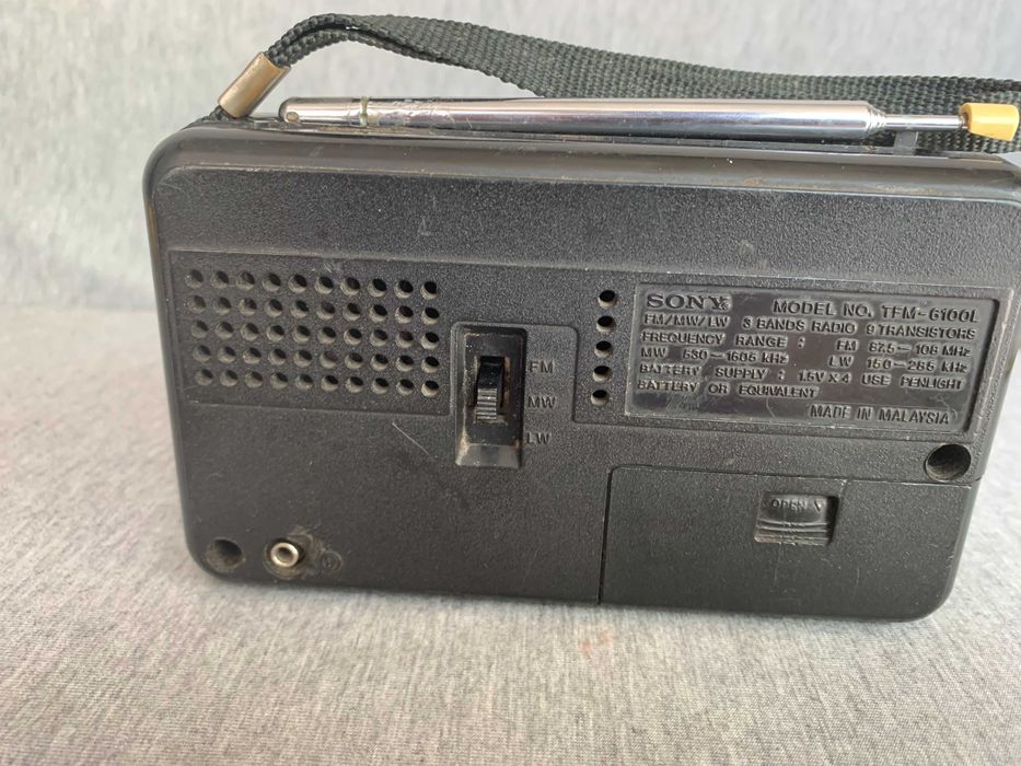старо радио Sony TFM 6100L