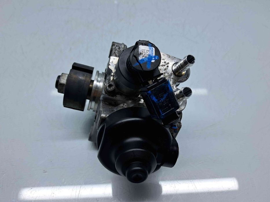 Pompa inalta presiune  Volkswagen Golf 6 (5K1) [Fabr 2009-2013] 03L130