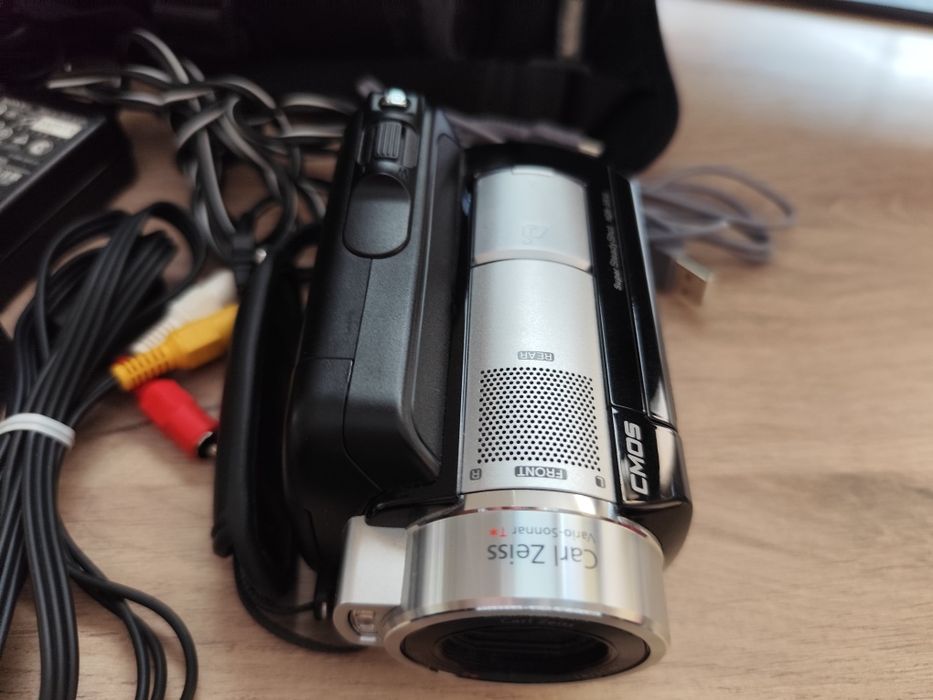 Sony HDR SR 10 с хард диск 40GB - Full HD Видеокамера