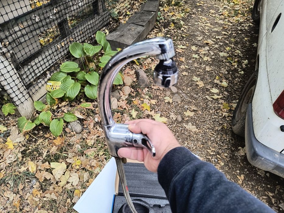 Смесител Видима за кухня