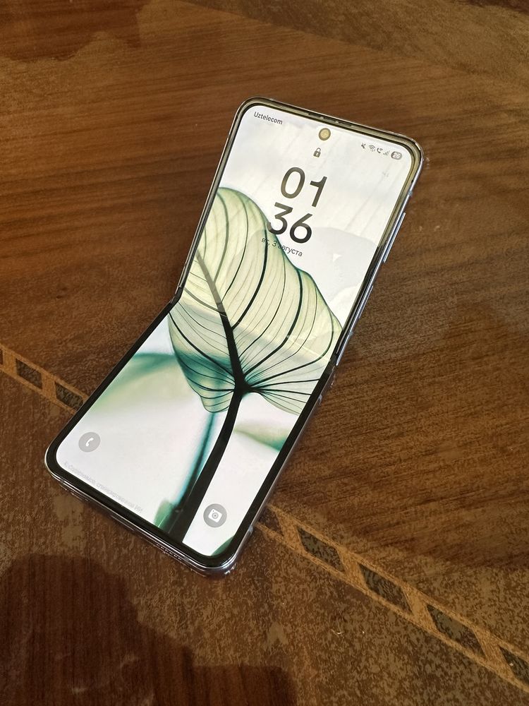 Samsung z flip 4 8/256