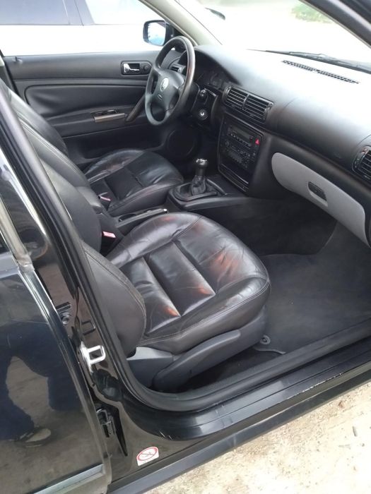 Vw PASSAT anul 2000