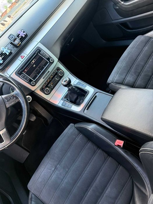 Volkswagen Passat CC 2.0 TDI 140 CP – 2009 – Stare foarte bună