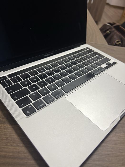 PENTRU PIESE! Macbook Pro 2020 M1 13 inch
