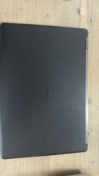 Laptop dell latitude e5550, placa de baza defecta