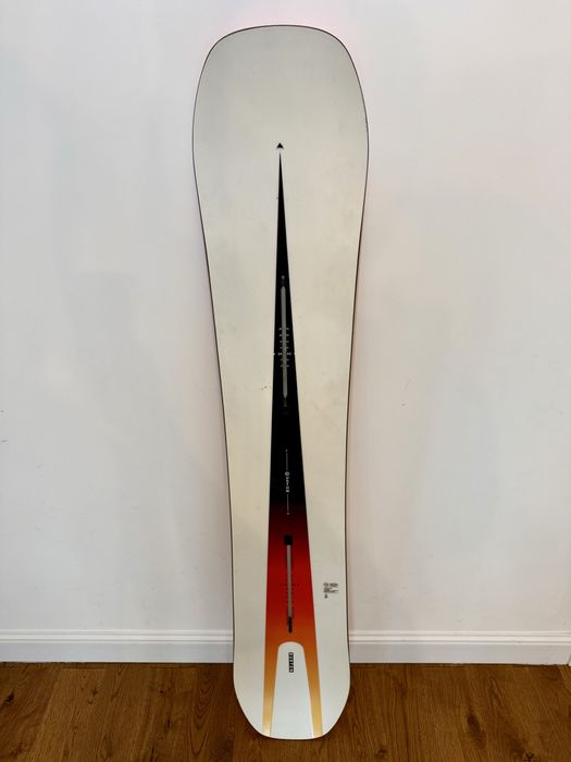 Placa snowboard Burton Custom 158 model 2024