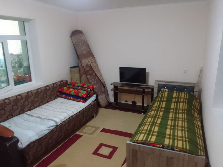 Продается дом 3 комнаты, 2 сотоки. Ор Яшнабадский район. Джакурганская