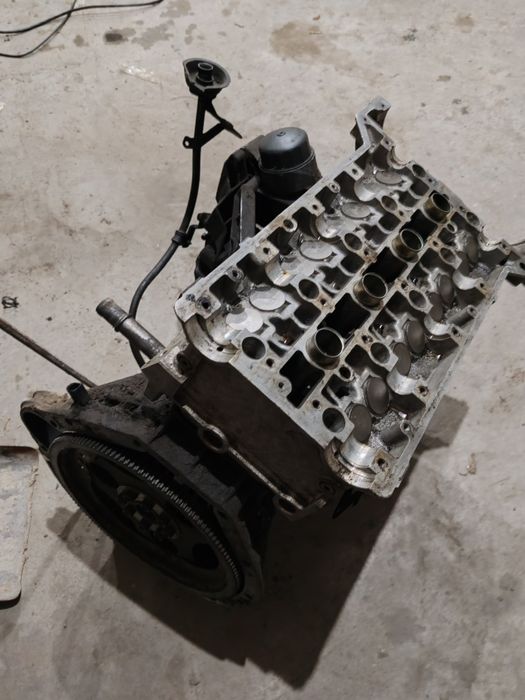 Матор М111 2 литра на запчасти