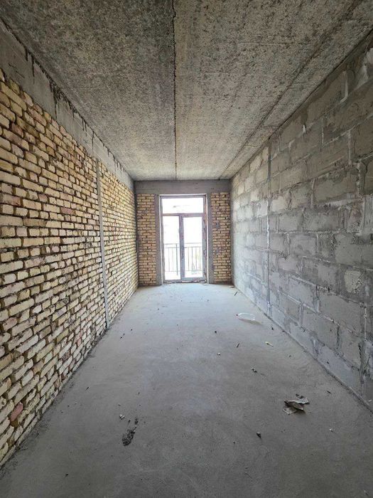 Продаётся 3х комн квартира на 3 этаже Ор-р Пиридастгир