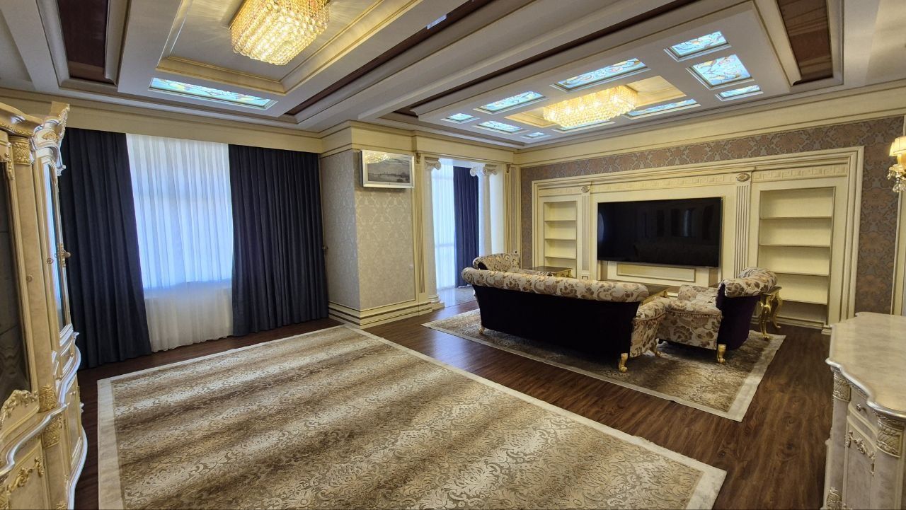 Квартира в аренду ГАБУС ул.Тарас Шевчен 4/5/9.160м²ко