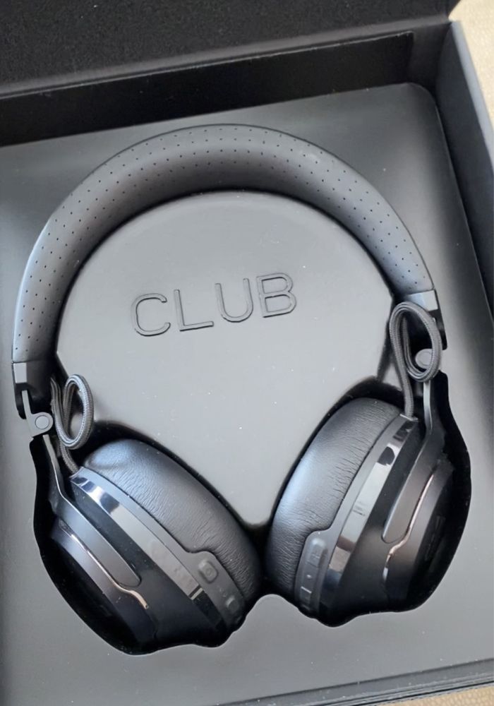 Новые Наушники JBL club 700