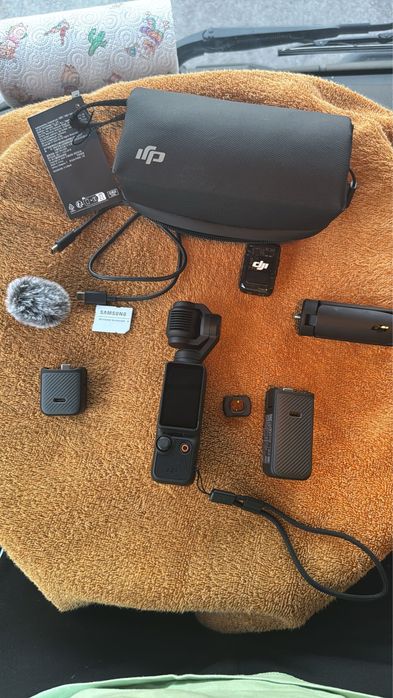 DJI Osmo Pocket 3, Creator Combo