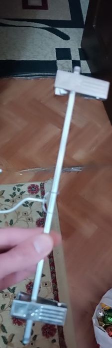 Продаются  вешалки