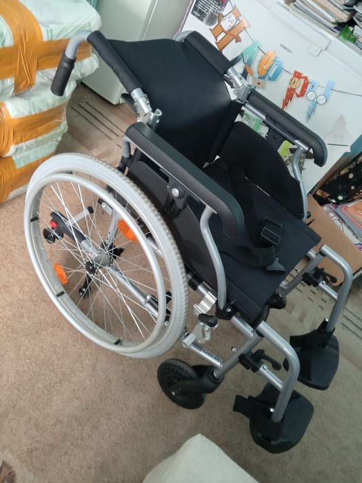 Инвалидная коляска