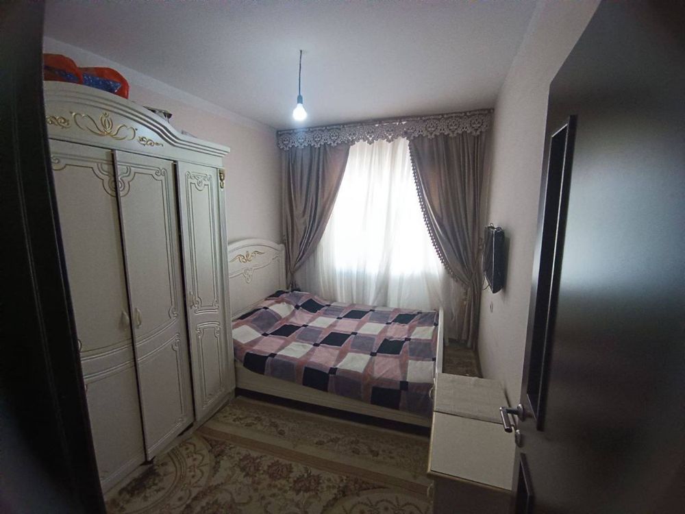 Срочно Продается квартира 3/7/7 Адрес: Янги хайот  ор-р:Simma Hotel