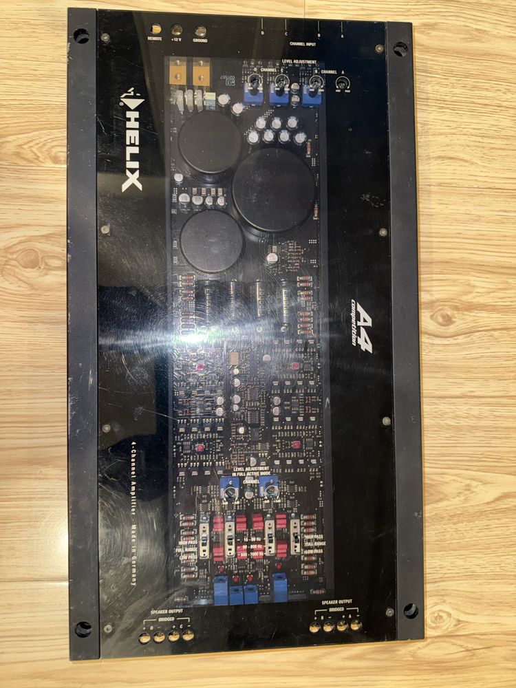 Продам немецкий усилитель HelixA4