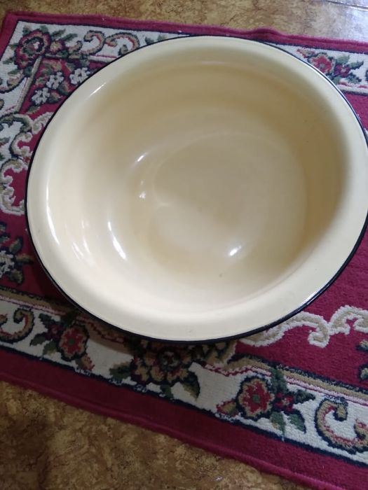 Продам таз б/у эмалированный. В отличном состоянии.