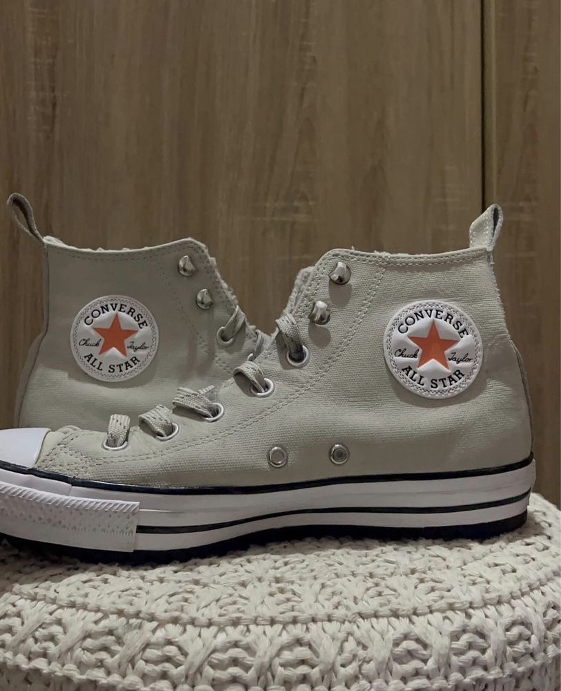 Converse marimea 39