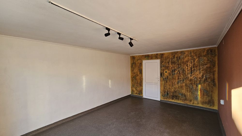 De închiriat spațiu comercial