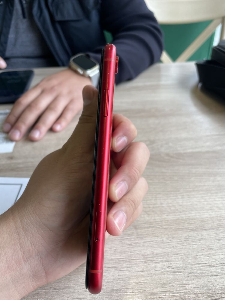 Iphone xr red product