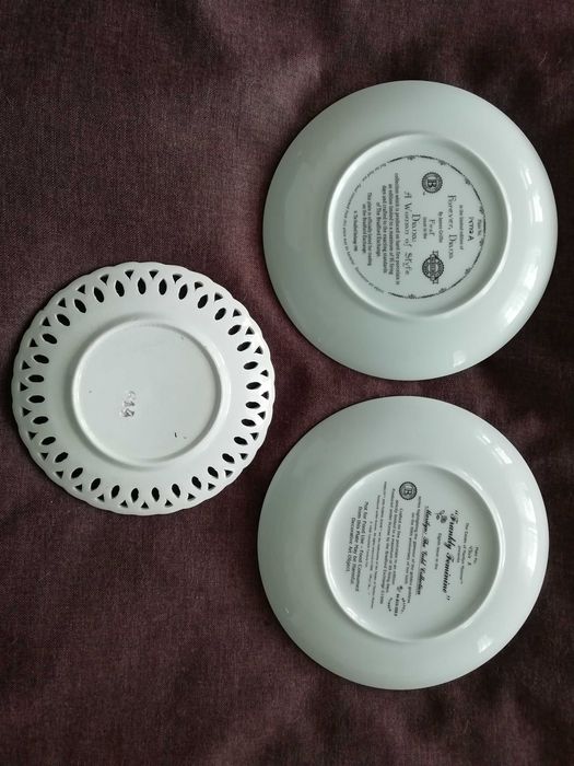 колекционерски декоративни порцеланови чинии