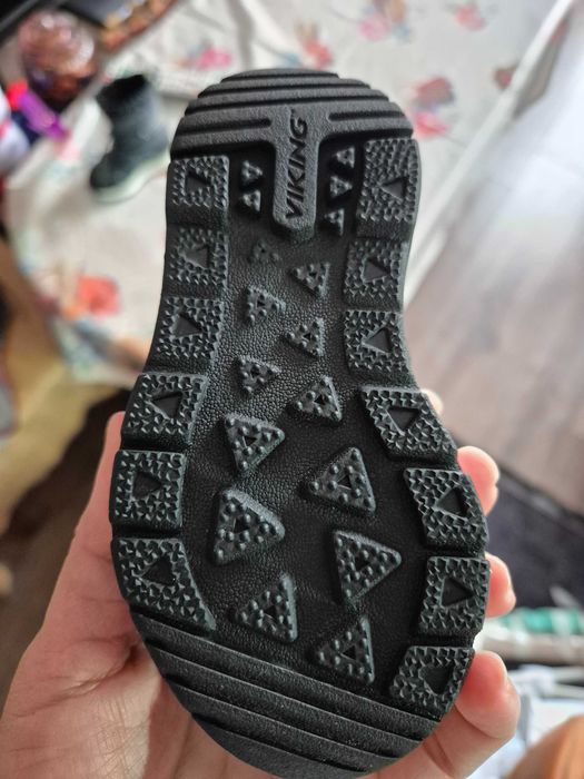 Чисто нови детски ботушки, номер 21, купувани за 122 лв