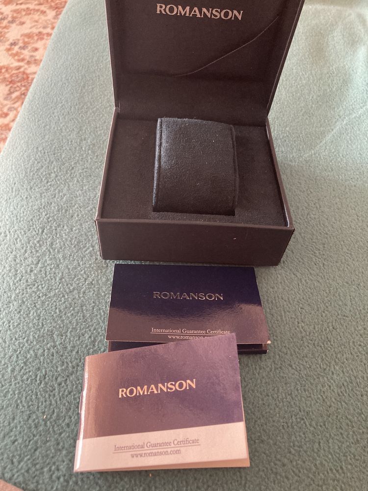 Упаковочная коробка и книжка от часов Romanson