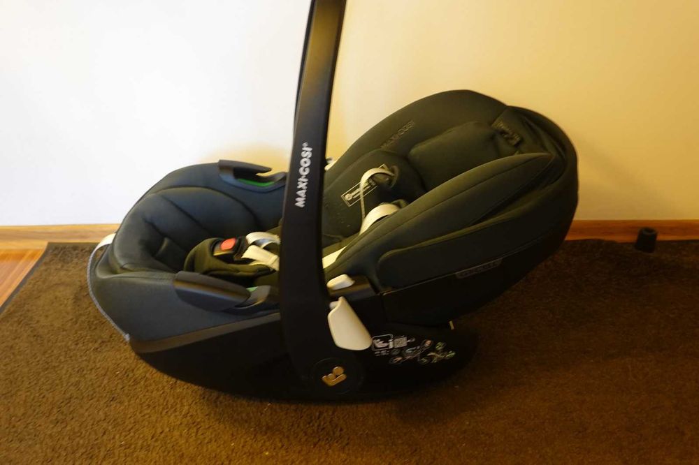 Carucior Maxi-Cosi (Zellia3) & Scoica PEBBLE 360 PRO