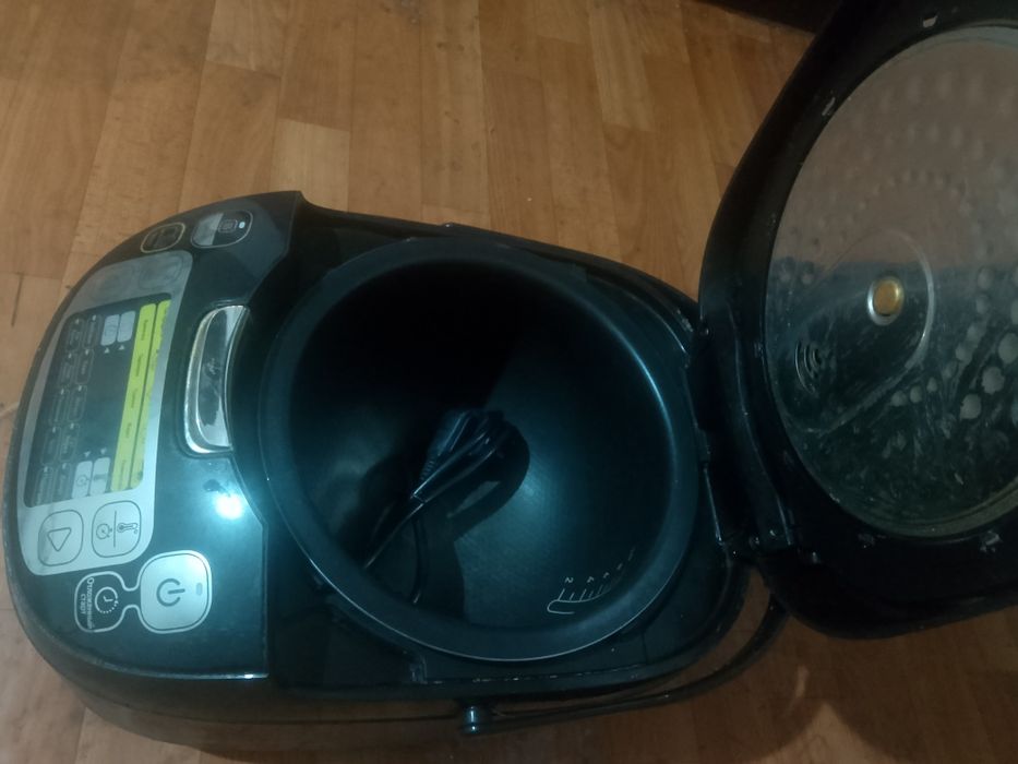 Продаю мультиварку