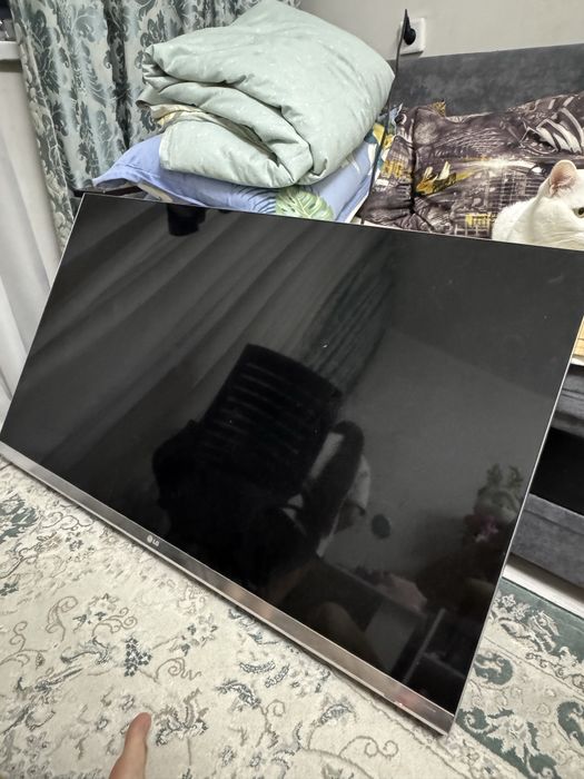 Телевизор LG smart (ЧИТАЙТЕ ОПИСАНИЕ!)