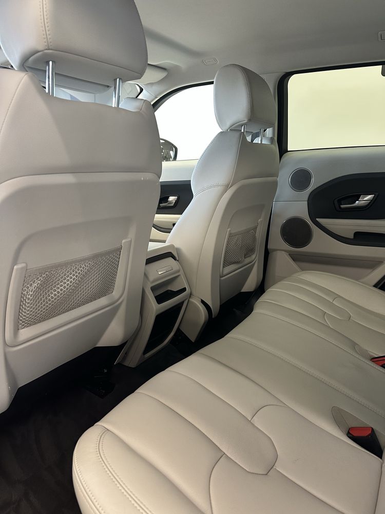 Еднорог Land Rover Evoque 2.2 2015